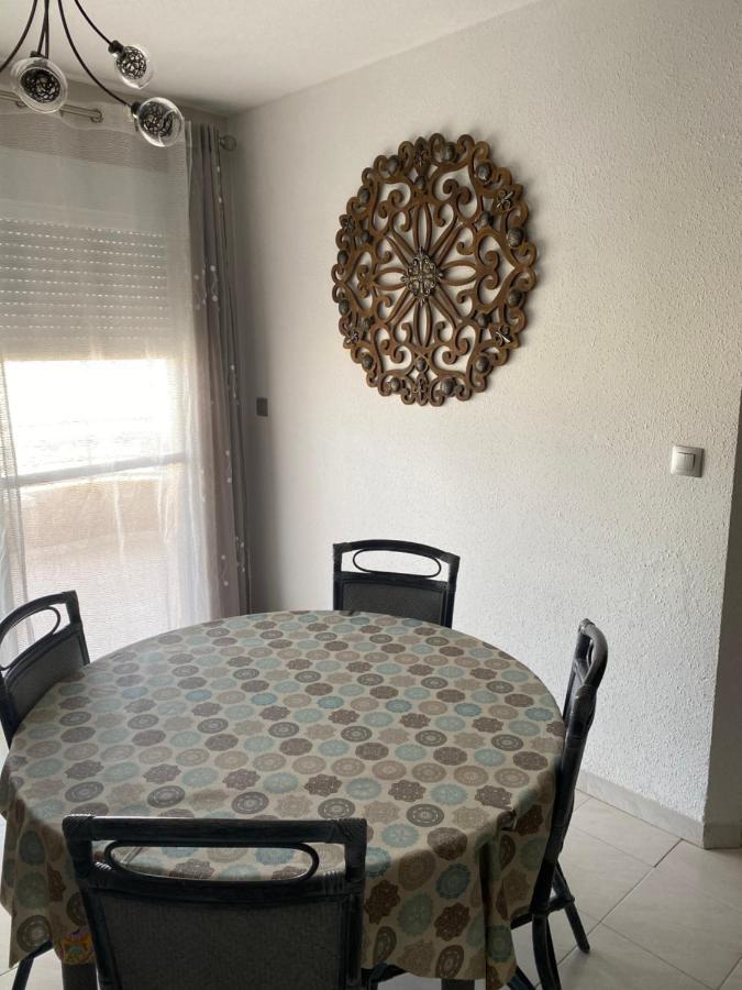 Apartamento Andalucia - Sea View, Beach, Marina, Lift & Free Parking Гаруча Екстериор снимка