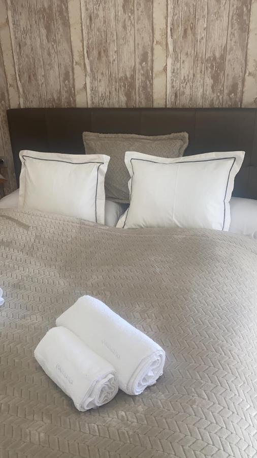 Apartamento Andalucia - Sea View, Beach, Marina, Lift & Free Parking Гаруча Екстериор снимка